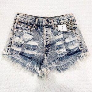nwt runwaydreamz studded denim shorts